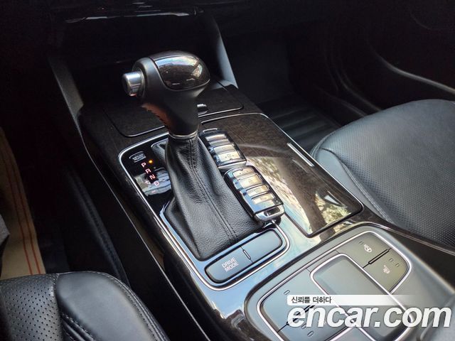 Kia K7 2013 — photo 9