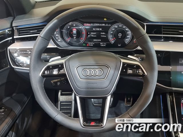 Audi A8 2024 — photo 8