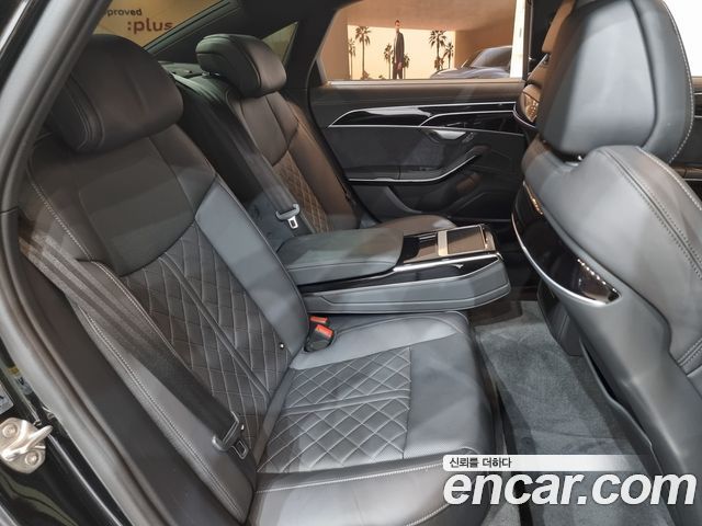 Audi A8 2024 — photo 10