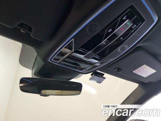 Audi A8 2024 — photo 16