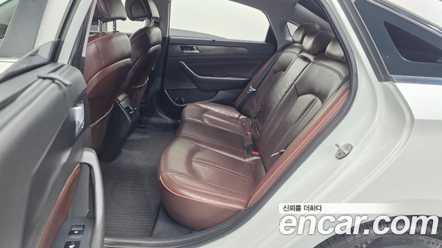 Hyundai Sonata 2017 — photo 25