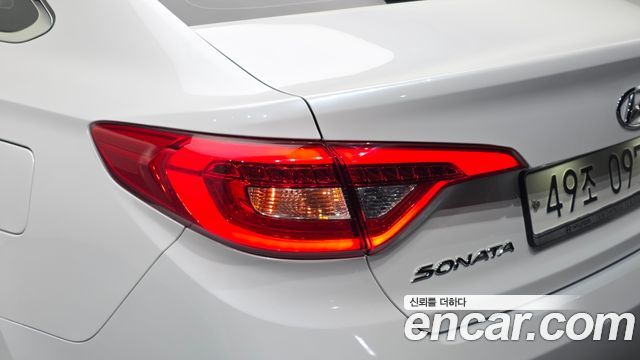 Hyundai Sonata 2017 — photo 9