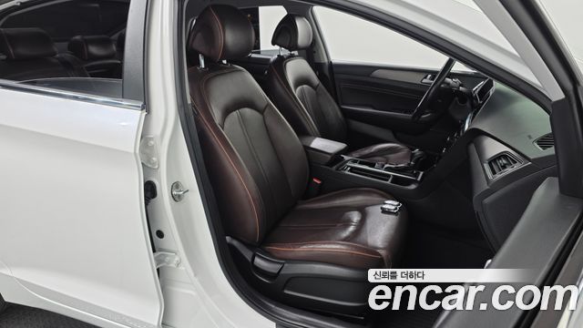 Hyundai Sonata 2017 — photo 16
