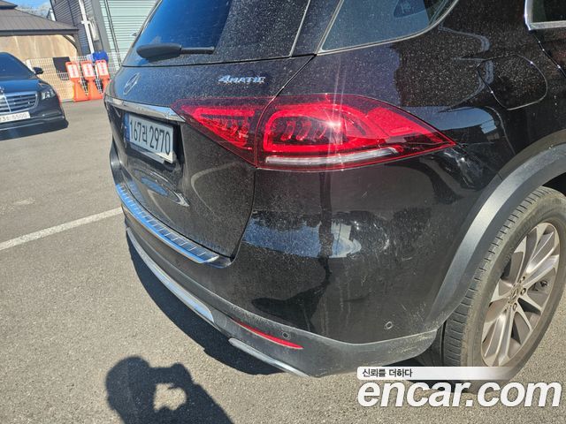 Mercedes-Benz GLE-Class 2021 — photo 6