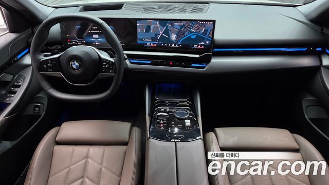 BMW 5-Series 2024 — photo 7