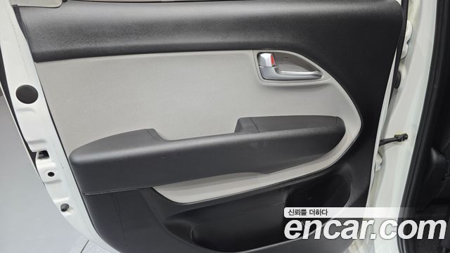 Kia RAY 2022 — photo 15