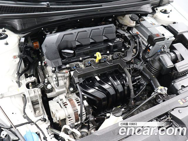 Hyundai AVANTE 2021 — photo 6