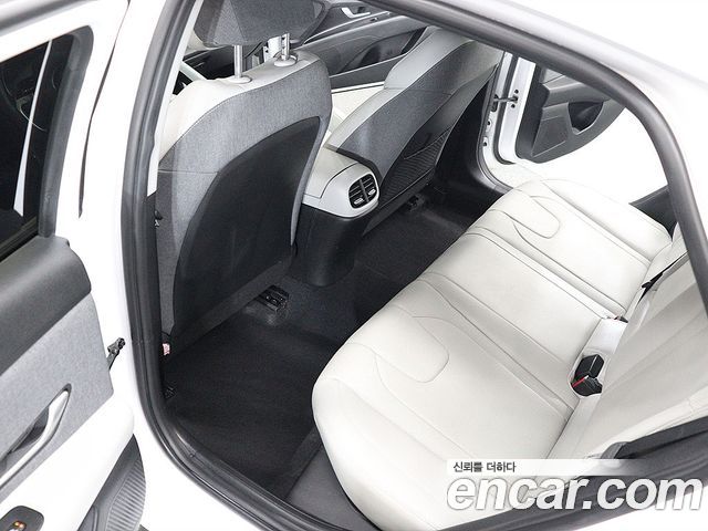 Hyundai AVANTE 2021 — photo 7