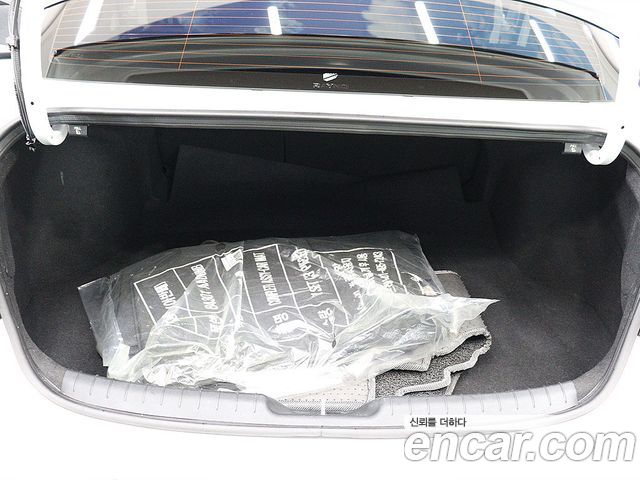 Hyundai AVANTE 2021 — photo 20