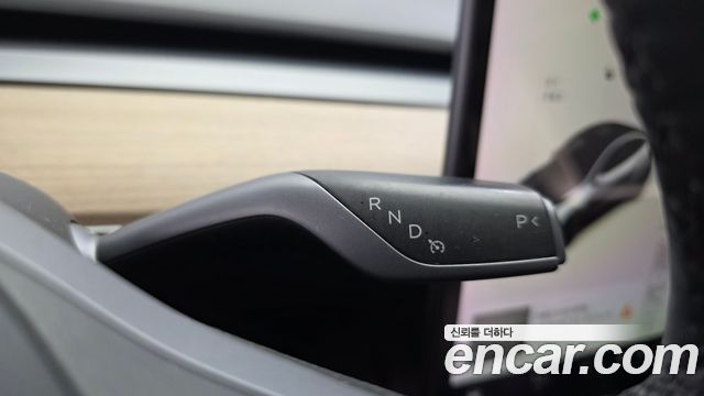 Tesla Model Y 2021 — photo 12