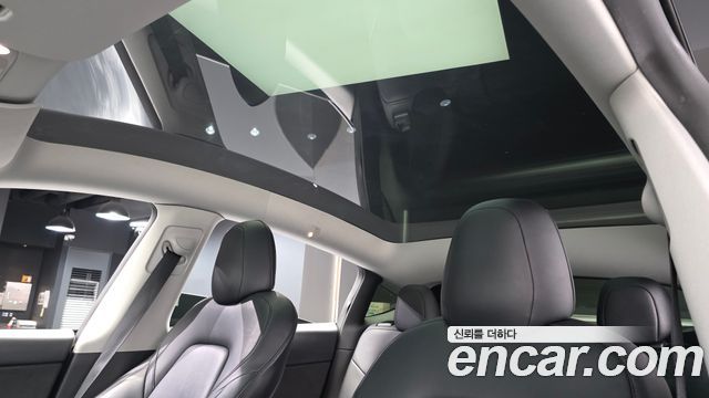 Tesla Model Y 2021 — photo 24