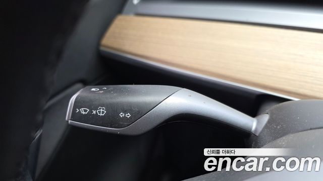 Tesla Model Y 2021 — photo 29