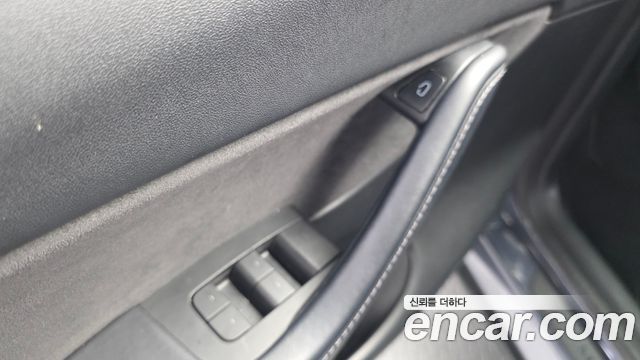 Tesla Model Y 2021 — photo 30