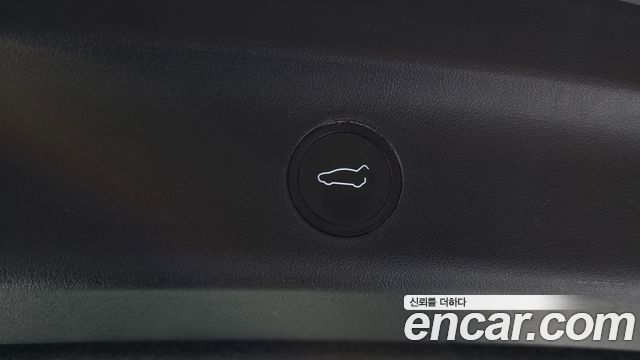 Tesla Model Y 2021 — photo 33