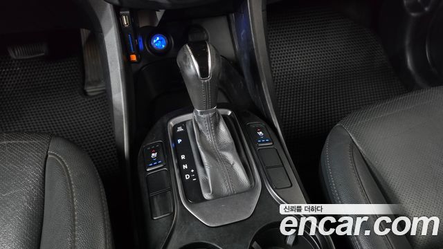 Hyundai Santafe 2015 — photo 9