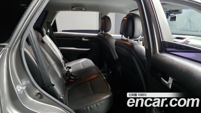 Kia Sorento 2011 — photo 12