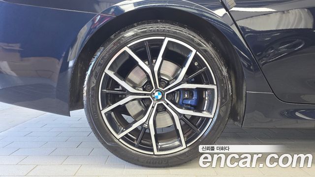 BMW 5-Series 2023 — photo 5