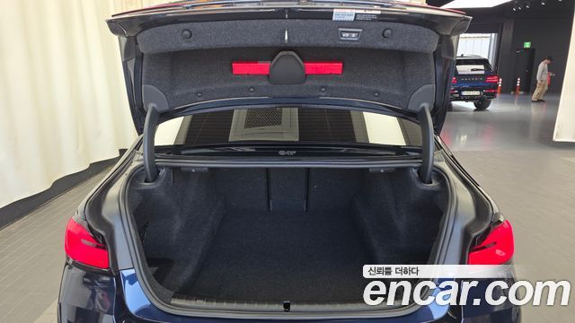 BMW 5-Series 2023 — photo 20