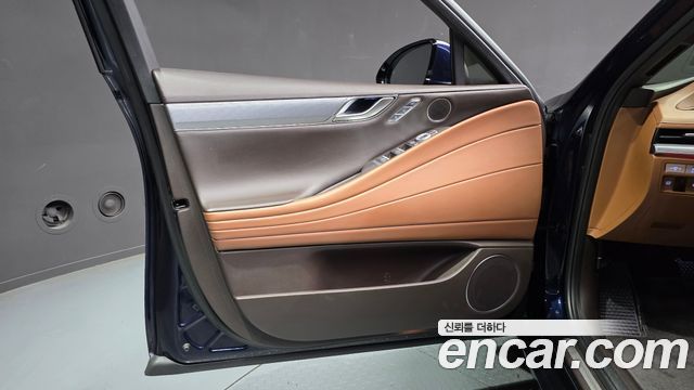 Genesis G80 2023 — photo 14