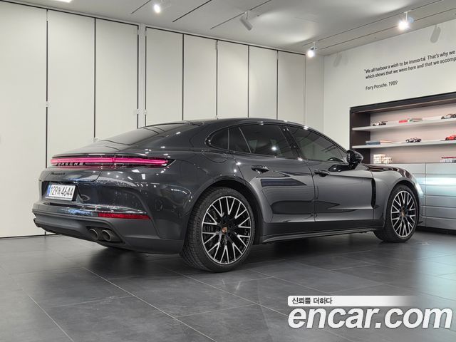 Porsche Panamera 2025 — photo 2