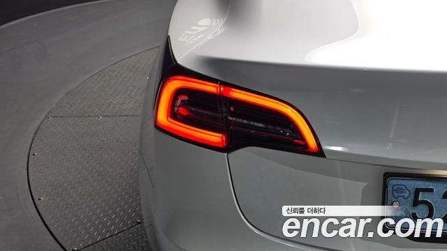 Tesla Model 3 2021 — photo 9
