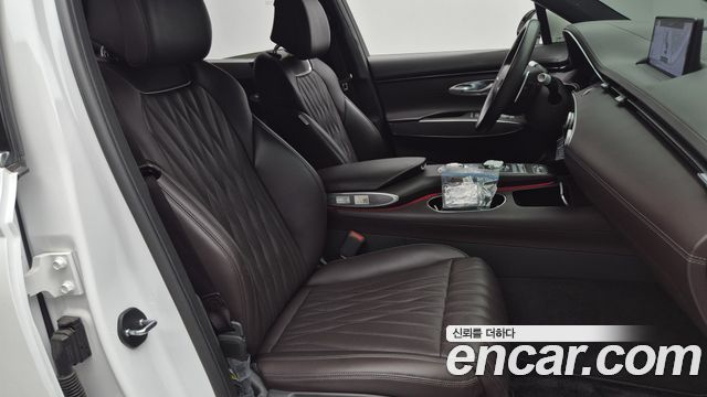Genesis GV70 2021 — photo 14