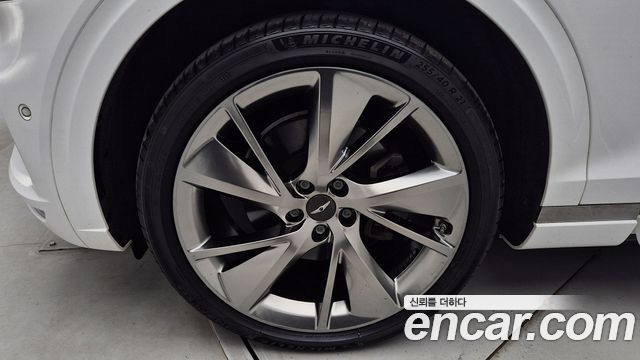 Genesis GV70 2021 — photo 19