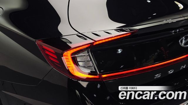 Hyundai Sonata 2022 — photo 9
