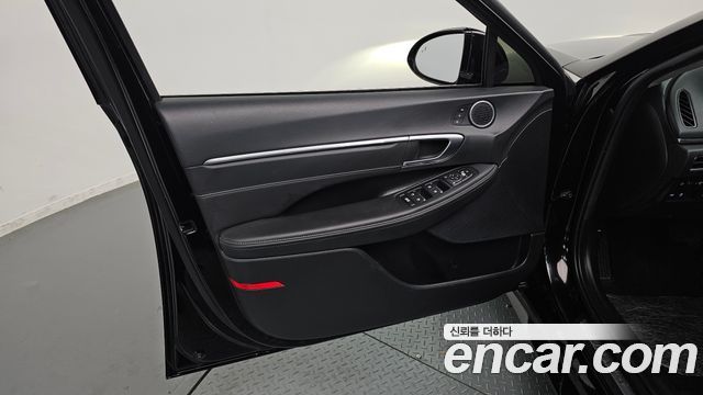 Hyundai Sonata 2022 — photo 14