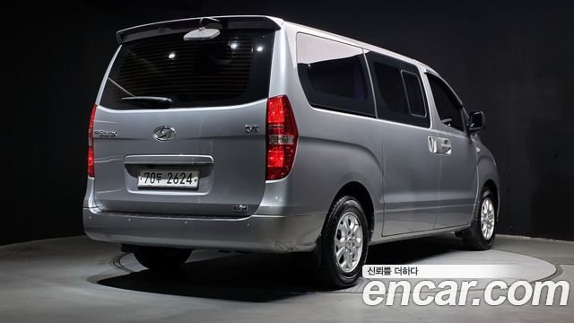 Hyundai Starex 2014 — photo 2