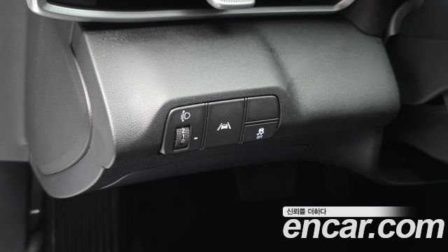 Hyundai AVANTE 2021 — photo 26