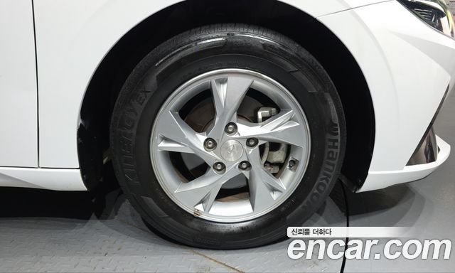 Hyundai AVANTE 2021 — photo 7