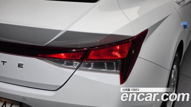 Hyundai AVANTE 2021 — photo 9