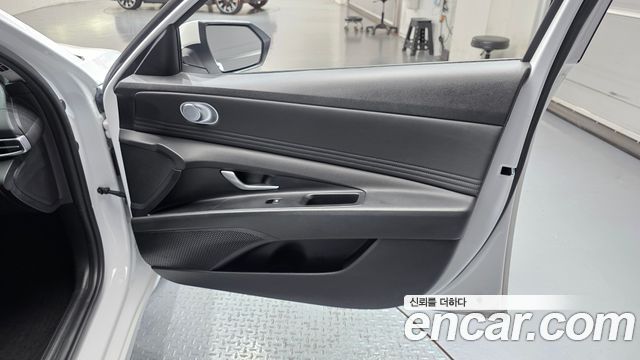 Hyundai AVANTE 2021 — photo 15