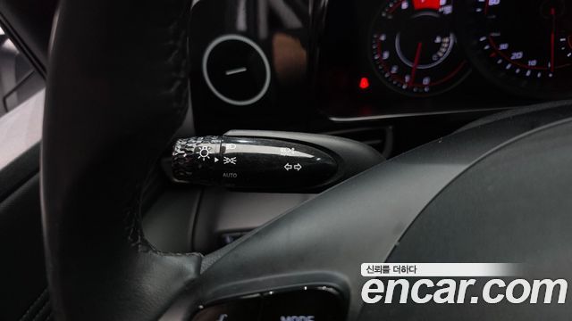 Hyundai AVANTE 2021 — photo 28