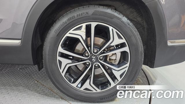 Hyundai Santafe 2019 — photo 7