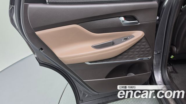 Hyundai Santafe 2019 — photo 15