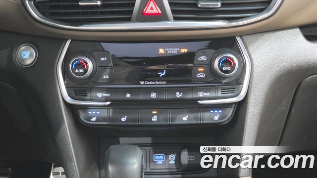 Hyundai Santafe 2019 — photo 27