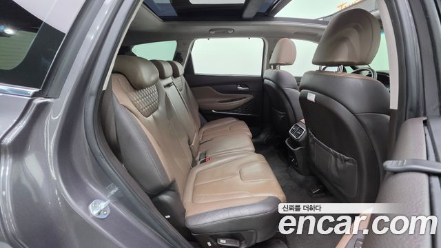 Hyundai Santafe 2019 — photo 32