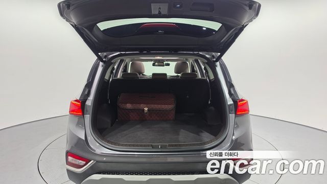 Hyundai Santafe 2019 — photo 34