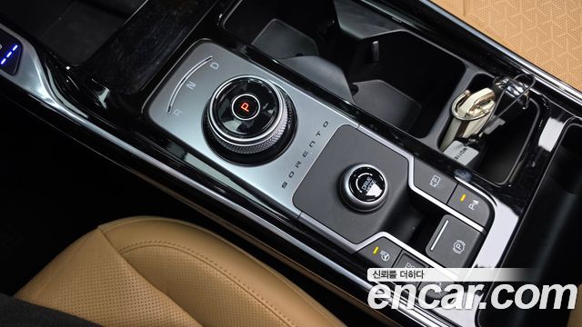 Kia Sorento 2023 — photo 12