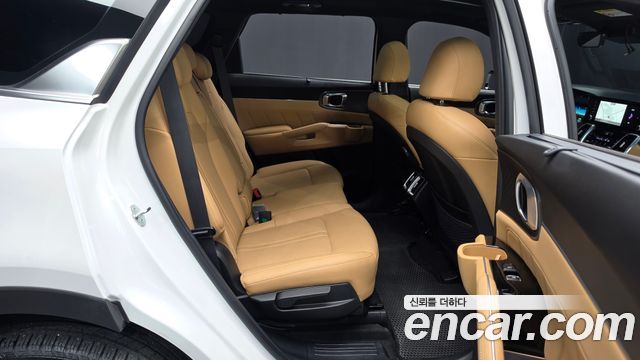 Kia Sorento 2023 — photo 17