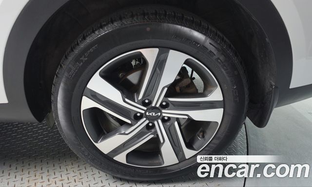 Kia Sorento 2023 — photo 7