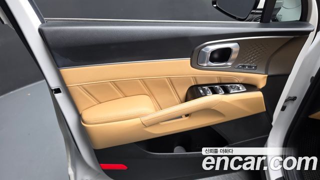 Kia Sorento 2023 — photo 14