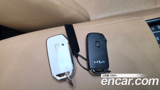 Kia Sorento 2023 — photo 32