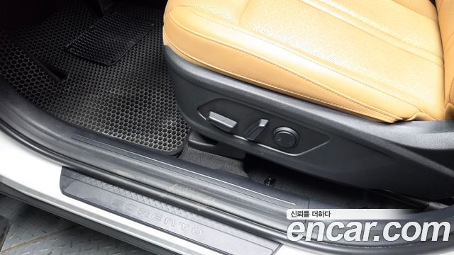 Kia Sorento 2023 — photo 34