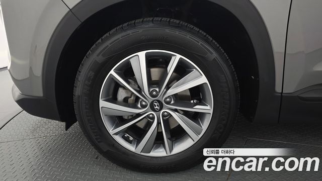 Hyundai Santafe 2019 — photo 5