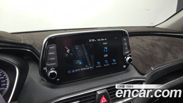 Hyundai Santafe 2019 — photo 21