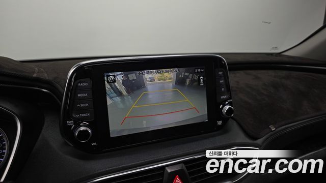 Hyundai Santafe 2019 — photo 22