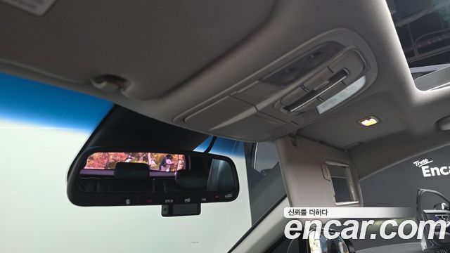 Hyundai Santafe 2019 — photo 24